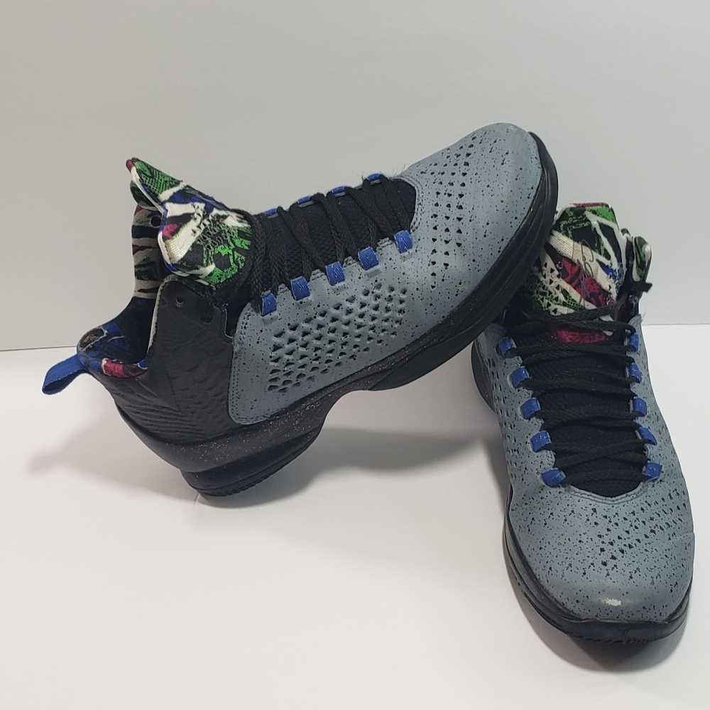 NIKE AIR JORDAN MELO M11 CONCRETE Flight Plate Sneakers Island Play Jumpman 7Y
